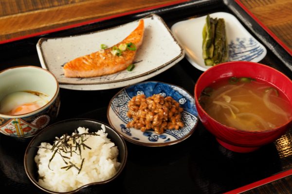 Winterland-Nozawa-Onsen-Dinner-Lunch-Taproom