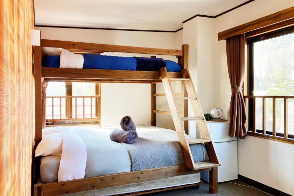 winterland-lodge-nozawa-onsen-10 winterland-lodge-nozawa-onsen-10